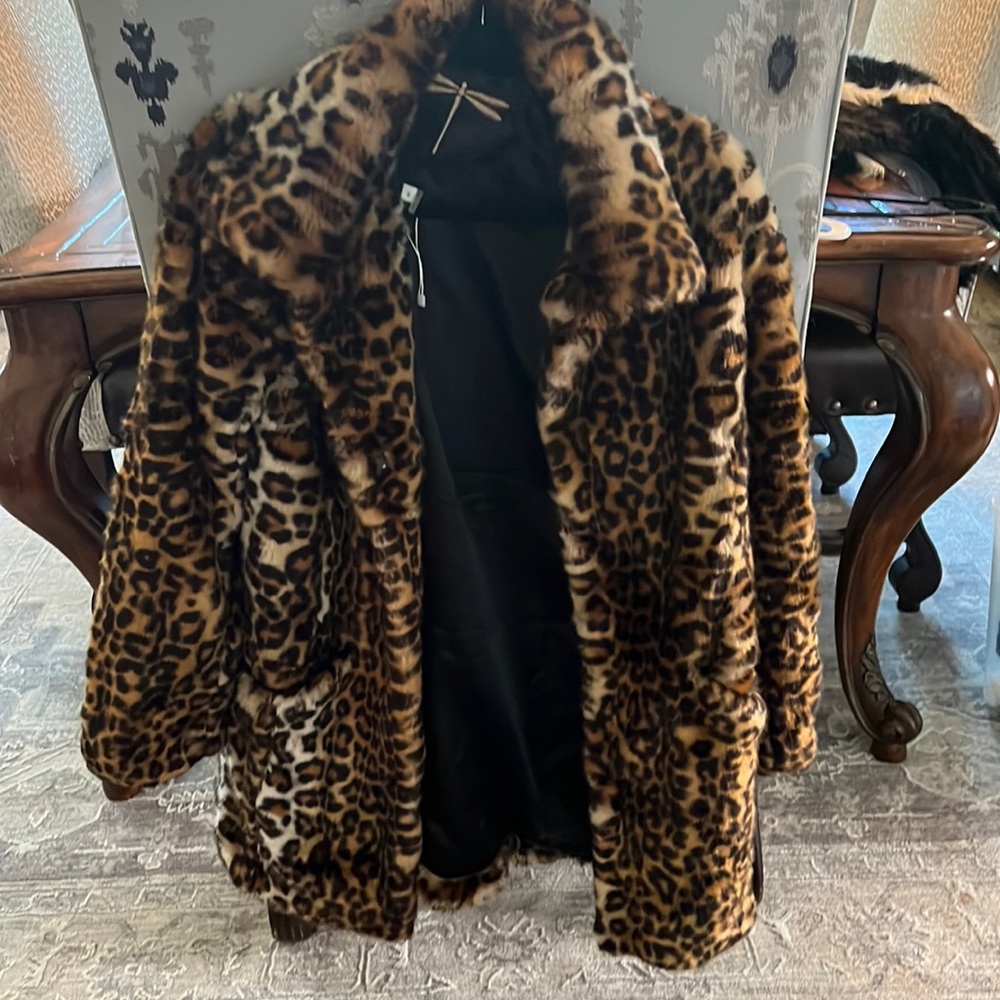Leopard print women’s cost